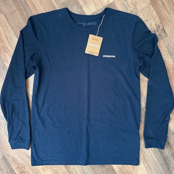 Patagonia Woman’s Long-Sleeved Responsibili Tee - Picture 2 of 7